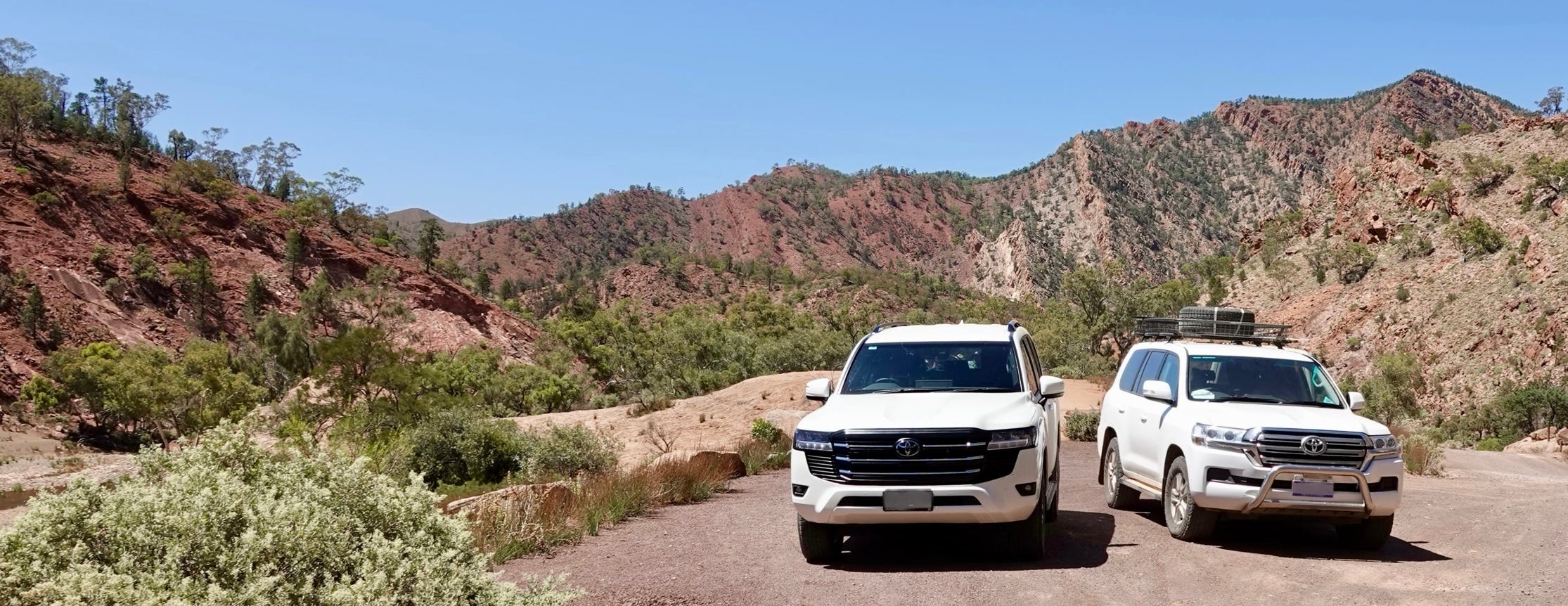 Luxury Tour Vehicles in brachina Gorge Flinders Ranges